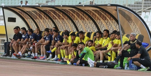 3 بازیکن از لیست سپاهان خط خوردند/ مهاجم عمانی در ترکیب ثابت زردپوشان