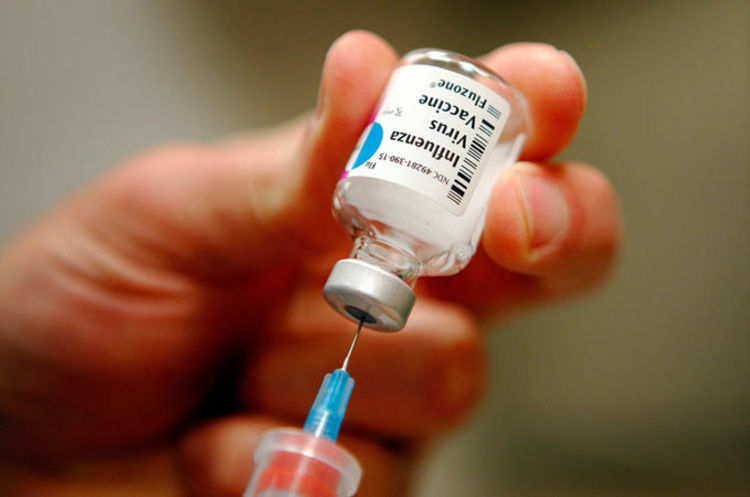 واکسن آنفلوانزا کرونا را مهار نمی‌کند/ تزریق رایگان به زنان باردار
