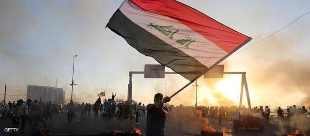 درگیری‌ میان تظاهرکنندگان و نیروهای امنیتی عراق در دومین روز اعتراضات در بغداد