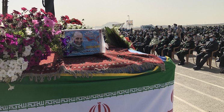 خاکسپاری پیکر سردار حجازی در کنار برادر شهیدش