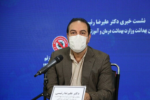 واکسن فروشی در ایران نداریم/ باید کسی که واکسن‌دزد را منصوب کرده، اخراج کرد