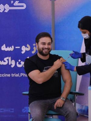 جهانبخش، زندگانی و اشرف زاده هم واکسن ایرانی زدند