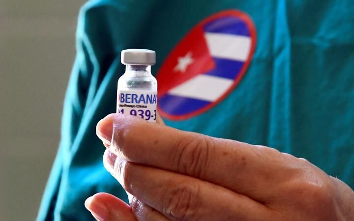 واکسن «سوبرانا۲» مجوز تزریق به ۲ تا ۱۸ ساله‌ها را گرفت/ تصمیم‌گیری برای خبرنگارانی که واکسن اشتباه زدند