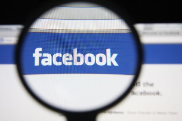 سوال ۱۴ دادستان کل آمریکا درباره اخبار جعلی واکسن از فیس بوک