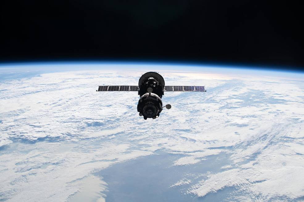 فضاپیمای روسی باردیگر ایستگاه فضایی را از مدار خارج کرد