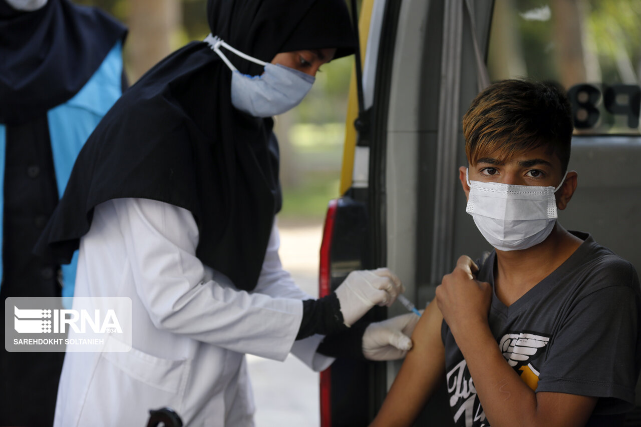 ۷۵ درصد تهرانی‌ها دُز اول واکسن کرونا را دریافت کردند/ واکسیناسیون ۶۵ درصدی دانش آموزان