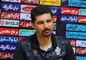 مجتبی حسینی: ورزشگاه اختصاصی نداشتن تیم‌های تهرانی یک هشدار است