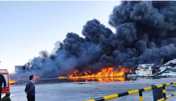 آتش سوزی در کارخانه فولاد آذرشهر با 15 مصدوم