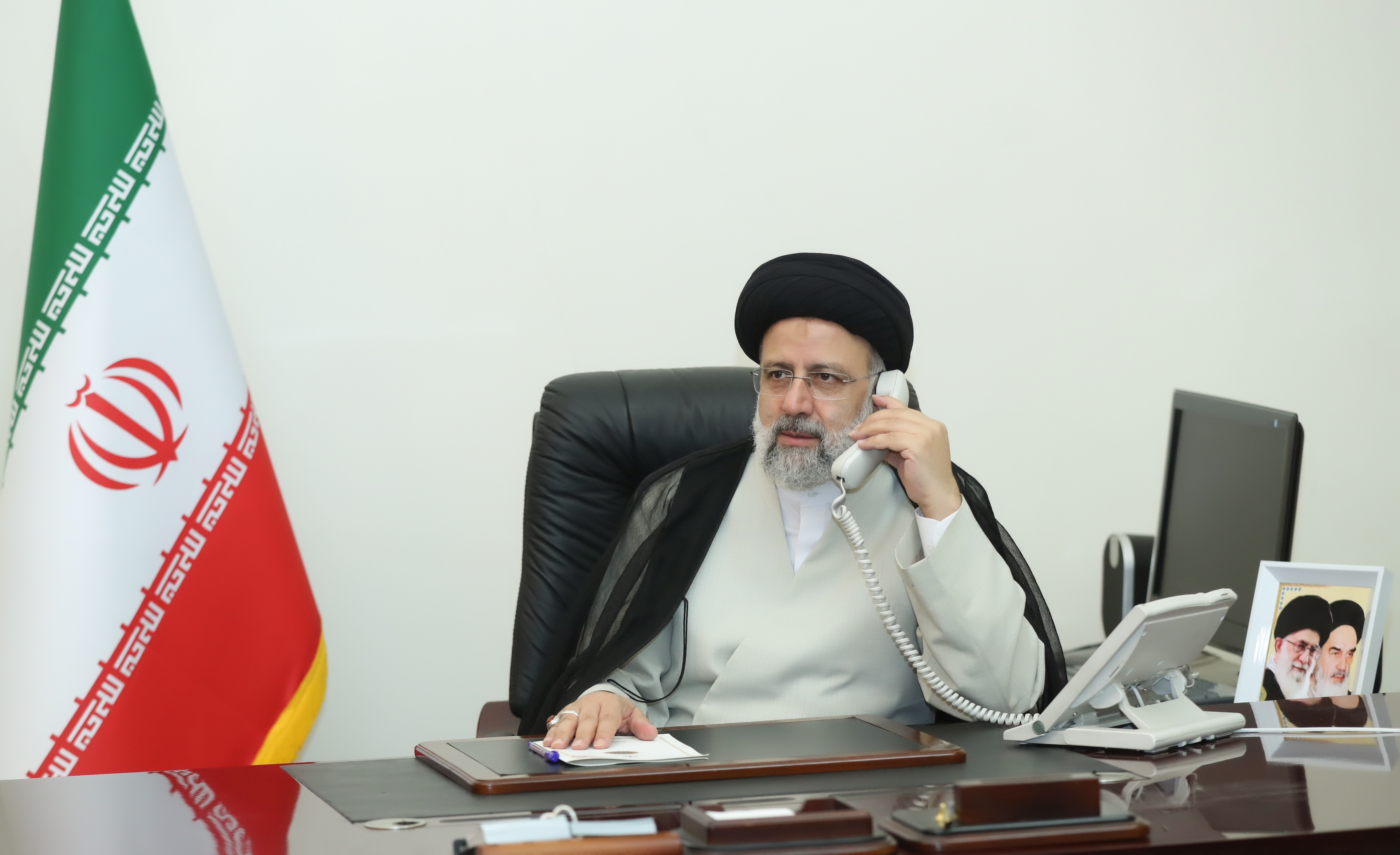 روابط کنونی دو کشور باید در دولت جدید ایران افزایش یابد/ تاکید دو طرف بر همکاری‌های جدید در حوزه اقتصاد و انرژی