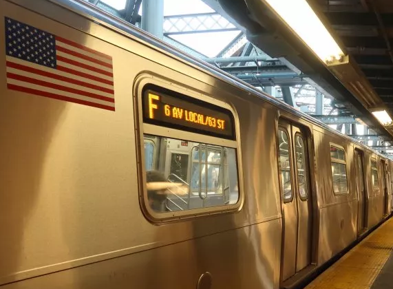 تلاش یک مرد برای تجاوز در ایستگاه مترو نیویورک