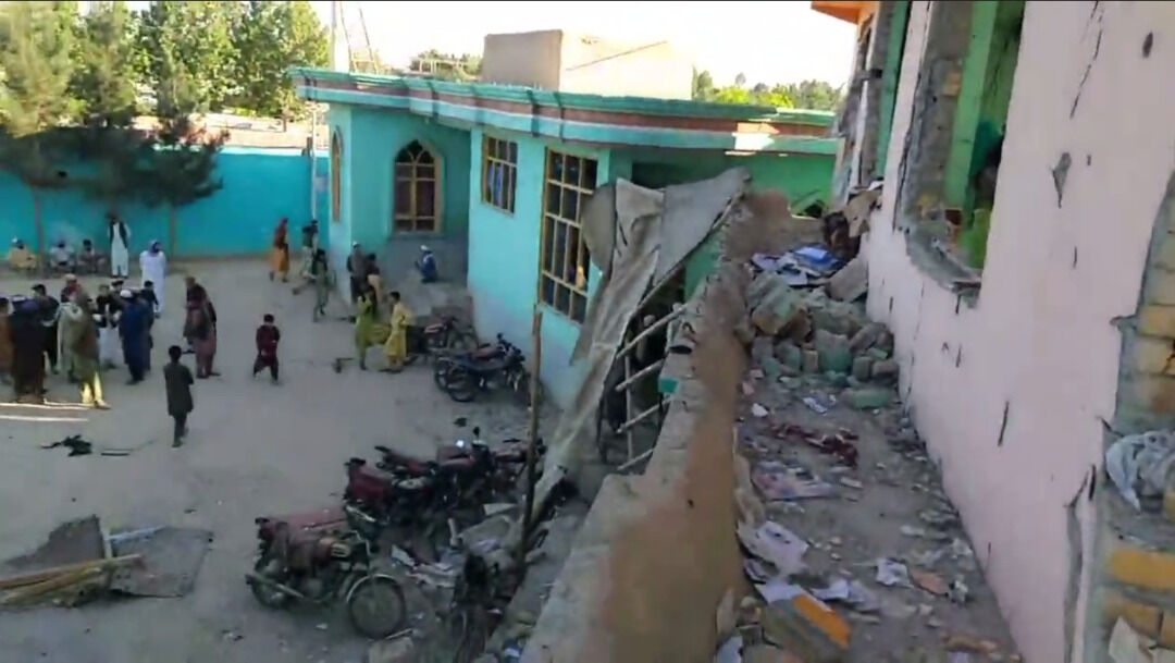 قندوز افغانستان؛ انفجار در یک مسجد بیش از 30 کشته و زخمی برجا گذاشت + فیلم