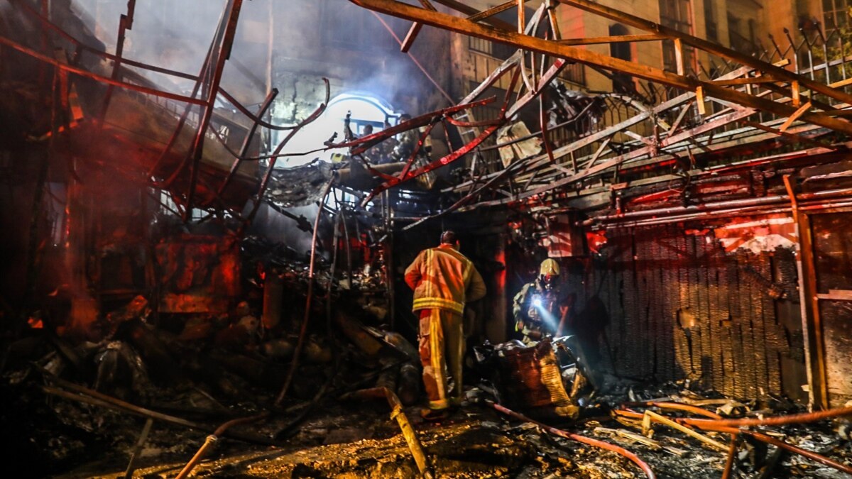 متهمان آتش‌سوزی مرکز پزشکی سینا اطهر در انتظار محاکمه