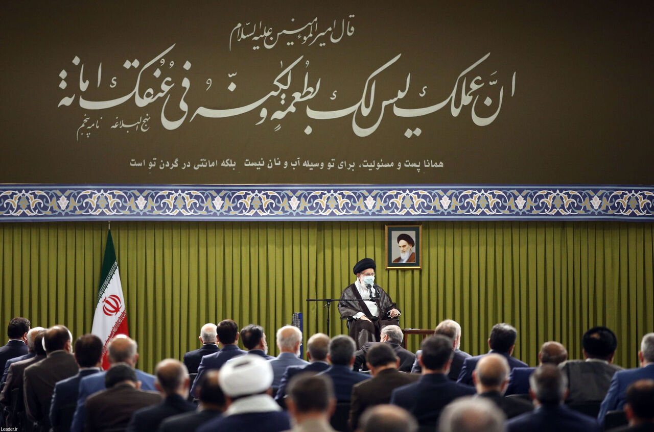نمایندگان مجلس شورای اسلامی با رهبر معظم انقلاب دیدار کردند