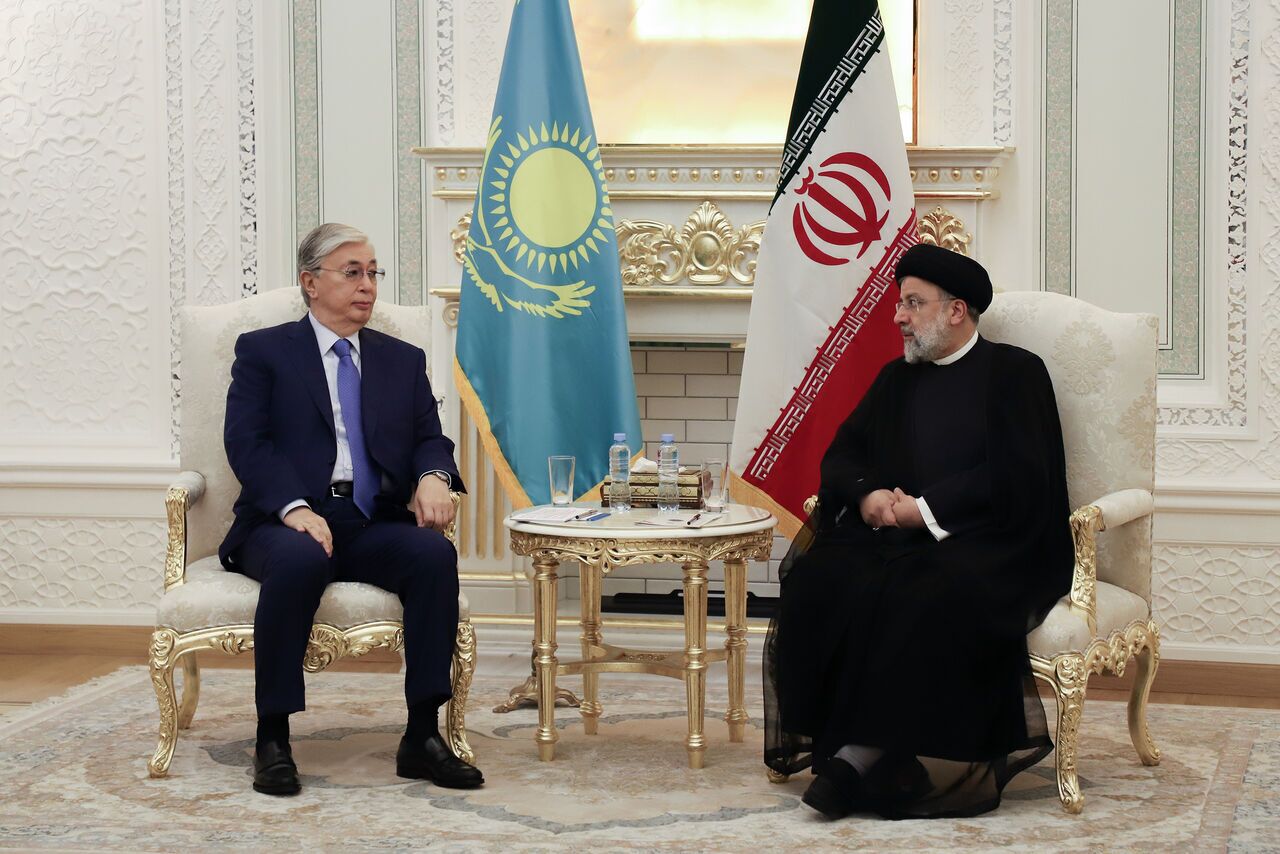 رئیس‌جمهوری قزاقستان در ایران، «قطار» روابط در ایستگاه تهران