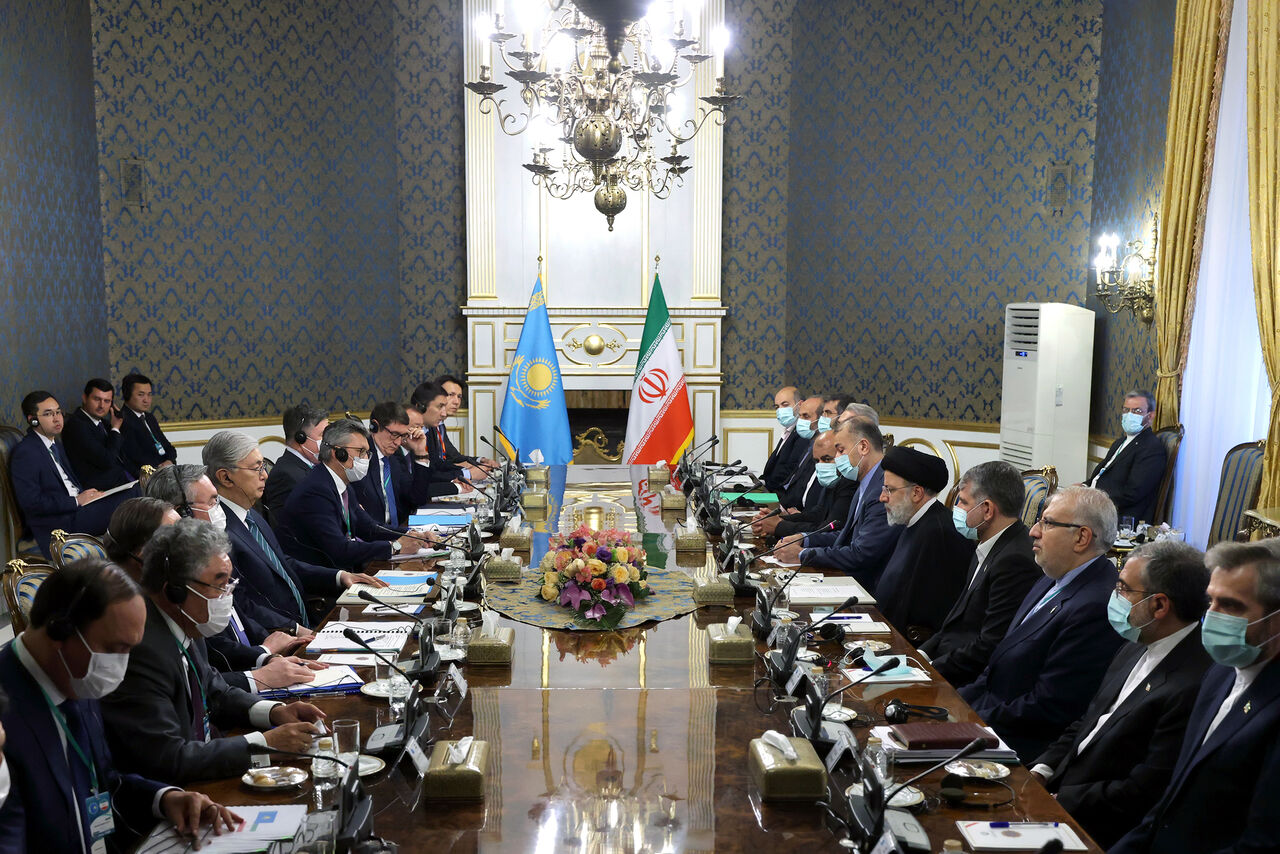 نشست مشترک هیات‌های عالی‌رتبه ایران و قزاقستان برگزار شد