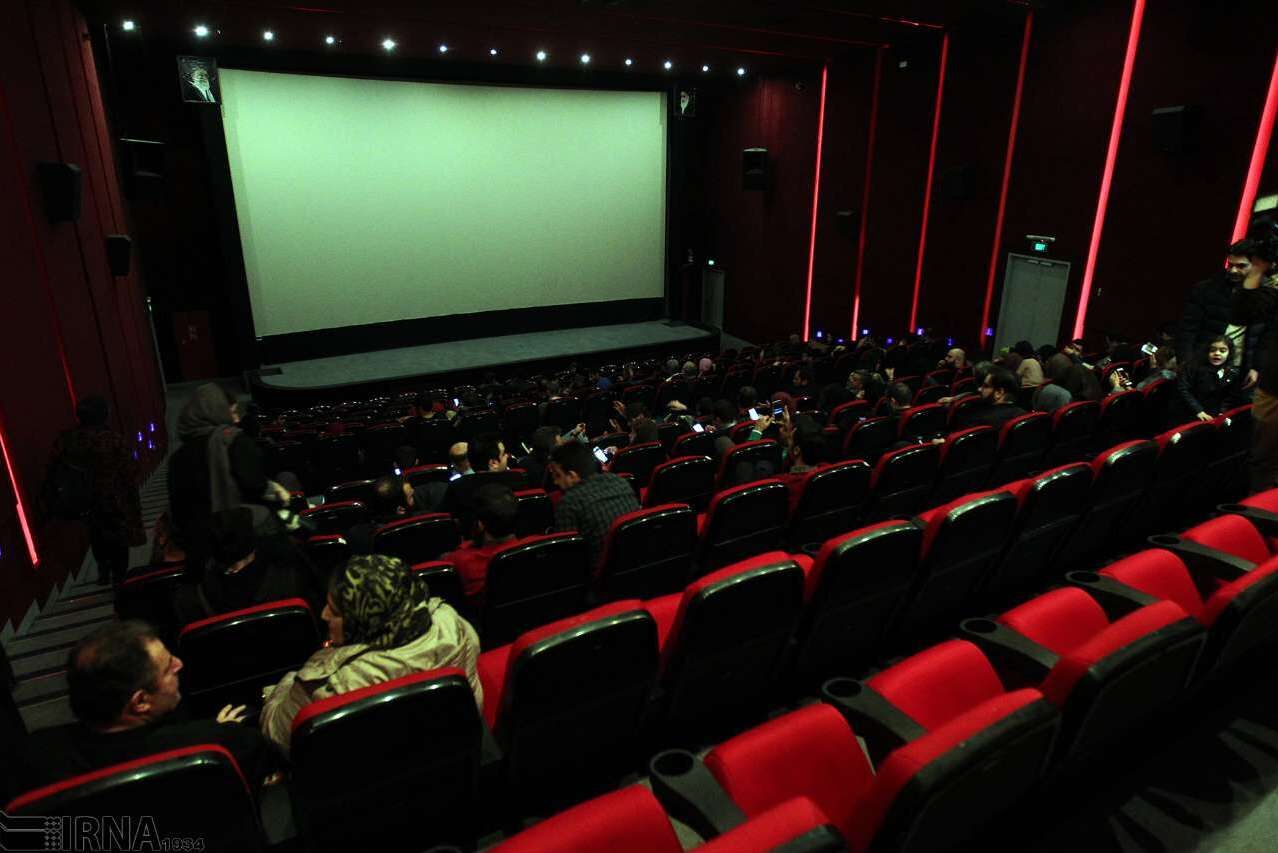 ترافیک اکران با ۲۰ فیلم/ پنج راهکاری که سینما را از وضعیت کنونی نجات می‌دهد