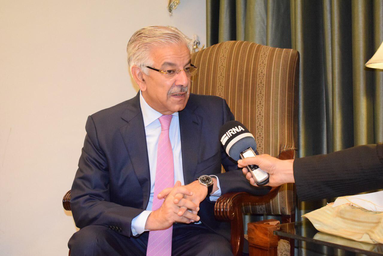 وزیر دفاع پاکستان: تهران و اسلام‌آباد مخالف مداخله خارجی در منطقه هستند