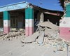 دانش آموزان زلزله زده در مدارس سیار درس می خوانند