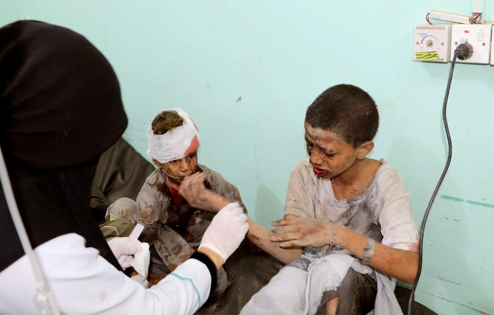 شوک جهانی قتل عام 77 دانش آموز/ درخواست تشکیل جلسه فوری شورای امنیت درباره حملات عربستان به یمن